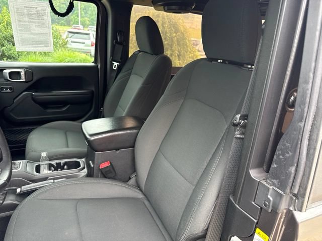 Used 2018 Jeep Wrangler Sport AWD/4WD image 15