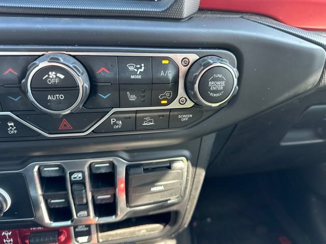 Used 2023 Jeep Wrangler Unlimited Rubicon w/ LED Lighting Group AWD/4WD image 37