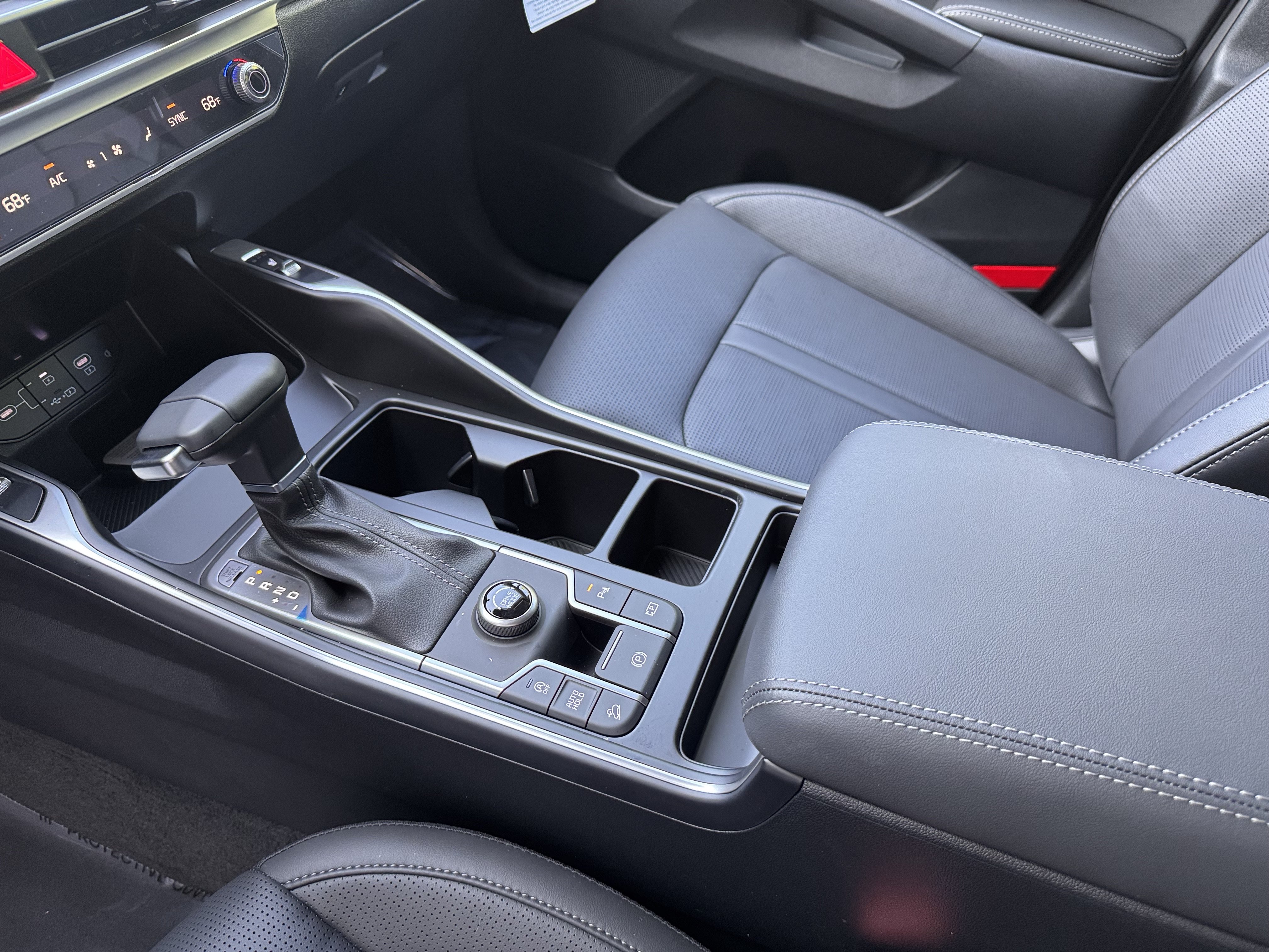 New 2026 Kia Sorento S FWD image 11