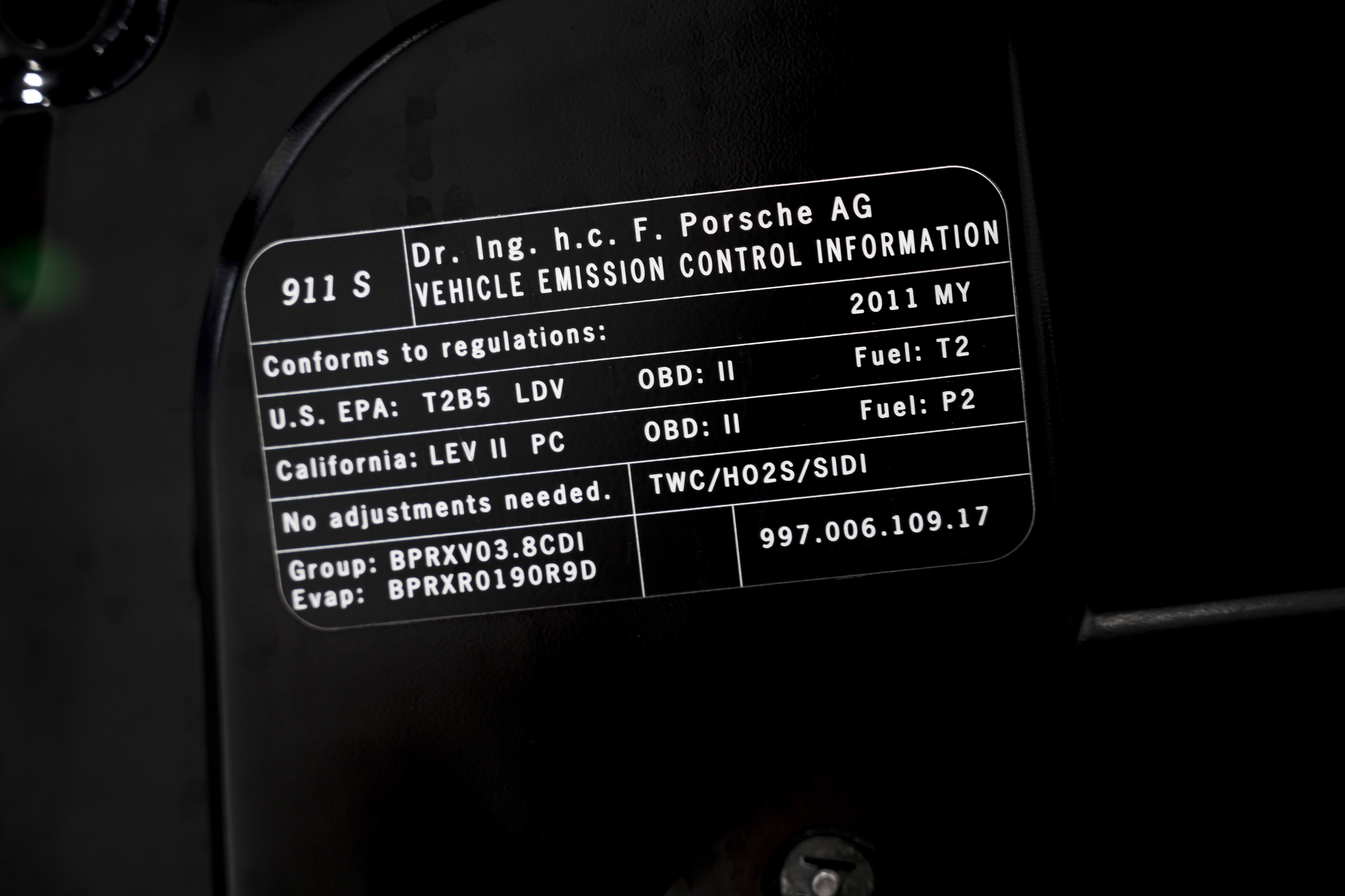 Used 2011 Porsche 911 Carrera 4S image 43