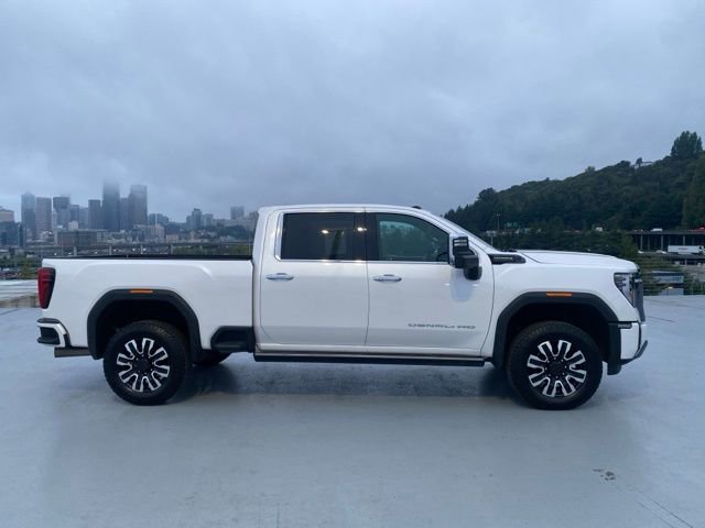 Used 2024 GMC Sierra 3500 Denali Ultimate image 2