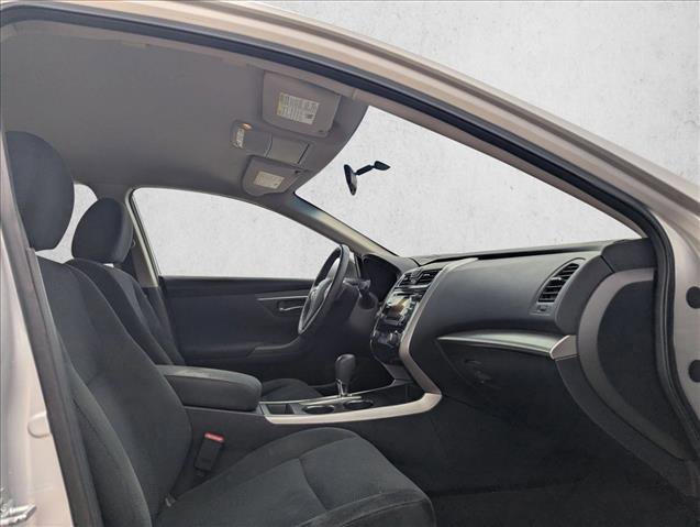 Used 2015 Nissan Altima 2.5 SV FWD image 15