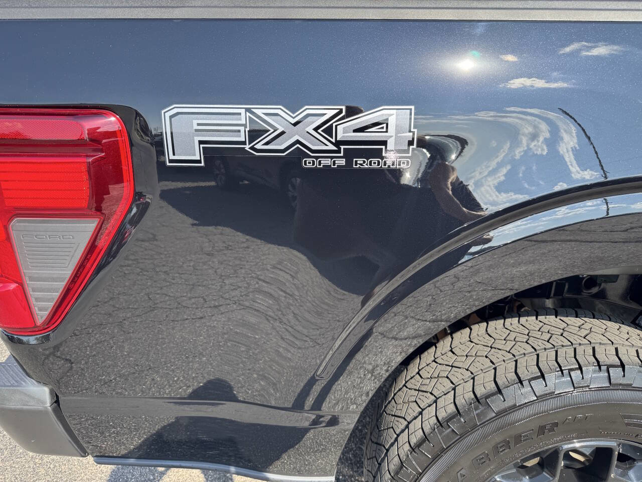 Used 2024 Ford F150 STX w/ Equipment Group 201A FX4 image 17