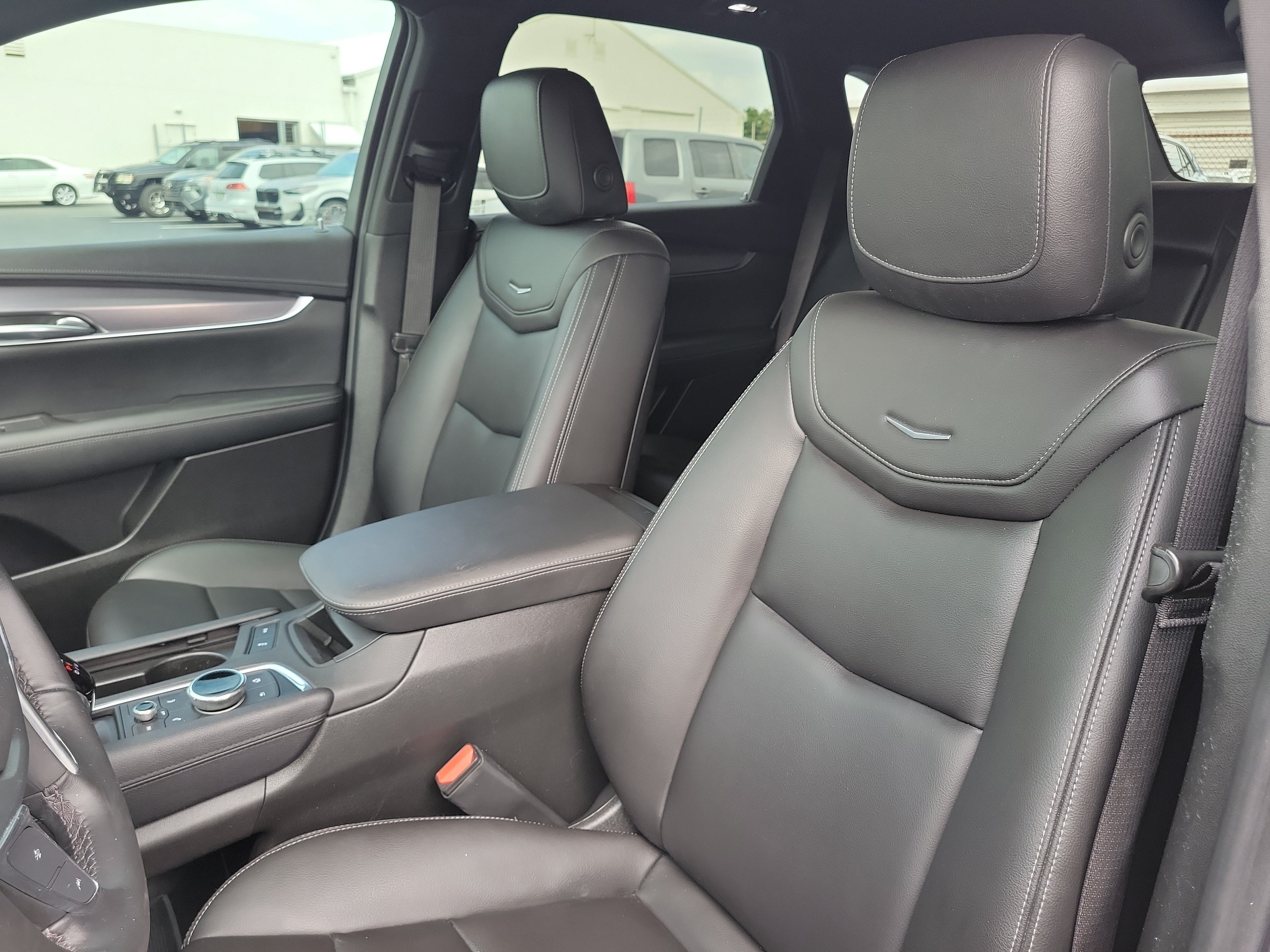 Used 2022 Cadillac XT5 Luxury FWD image 23