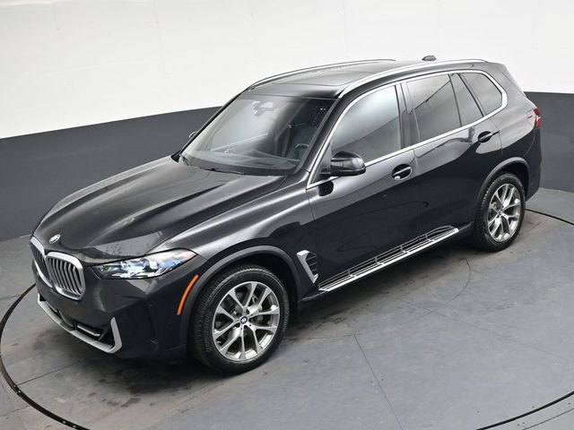 Used 2024 BMW X5 xDrive40i w/ Premium Package image 28