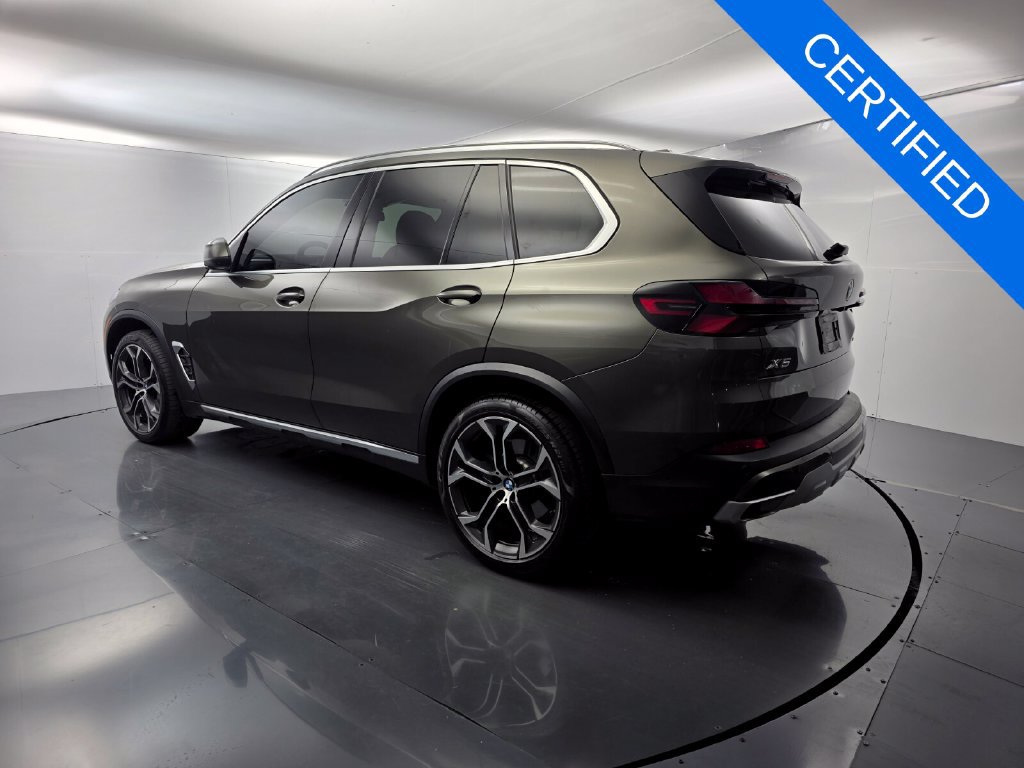 Certified 2024 BMW X5 sDrive40i w/ Premium Package RWD image 4
