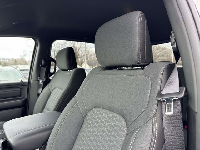 New 2026 RAM 1500 Express AWD/4WD image 12