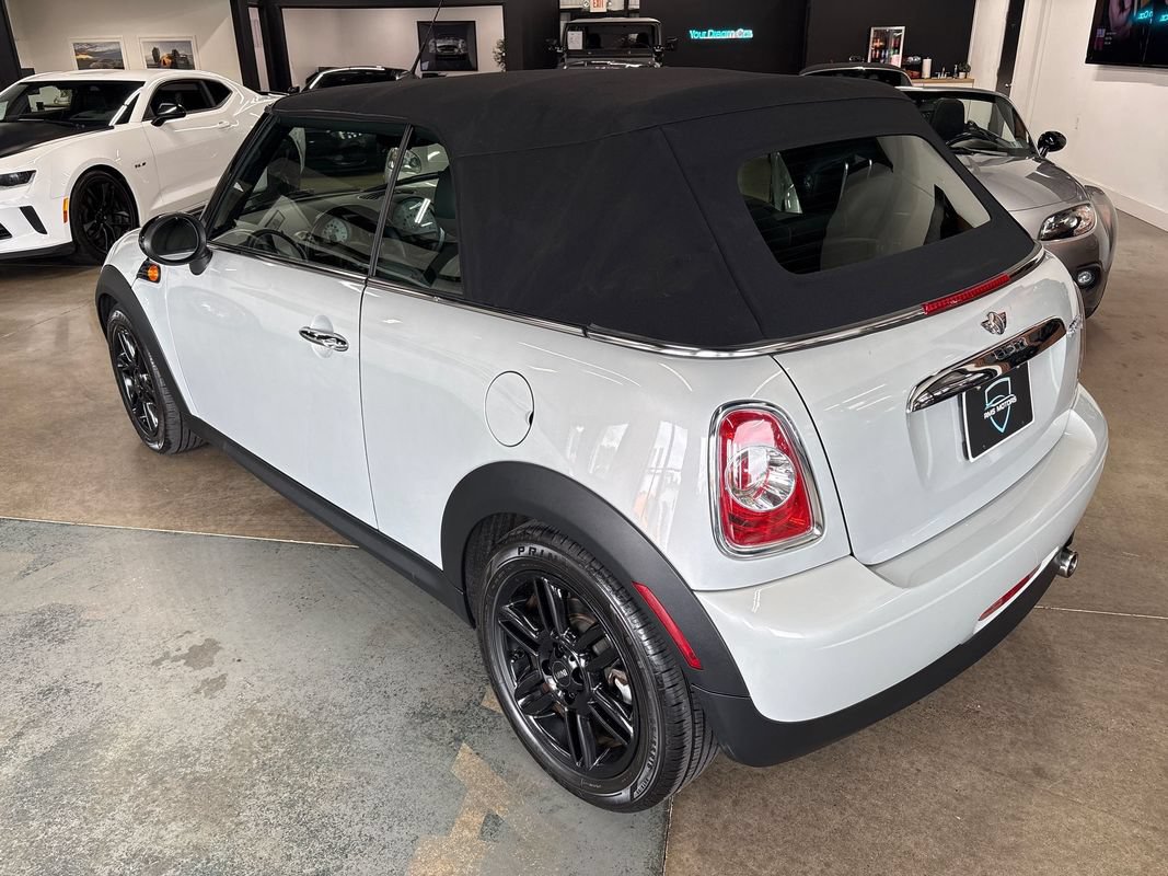 Used 2013 MINI Cooper Convertible FWD image 8