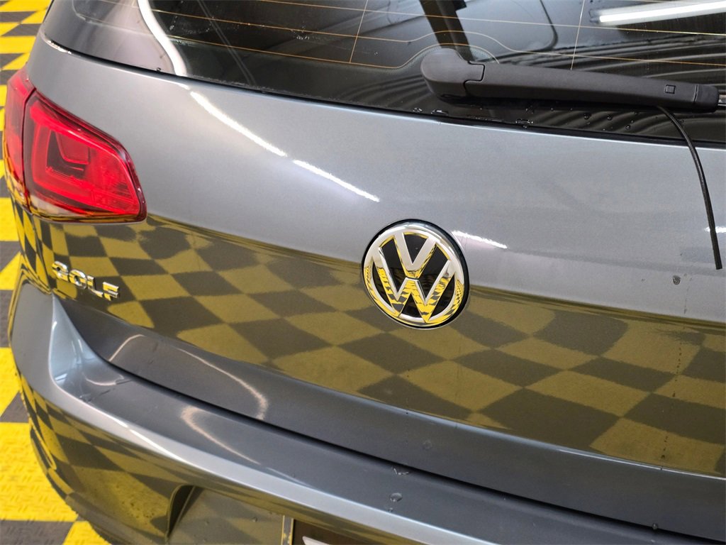 Used 2017 Volkswagen Golf Wolfsburg Edition image 13