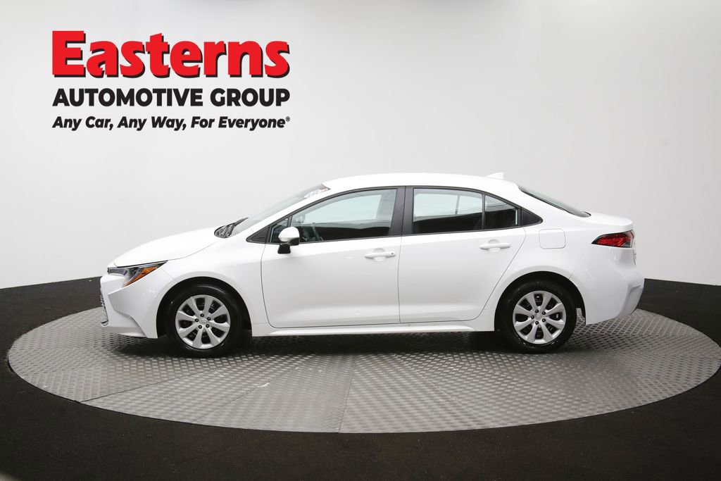 Used 2025 Toyota Corolla LE image 59