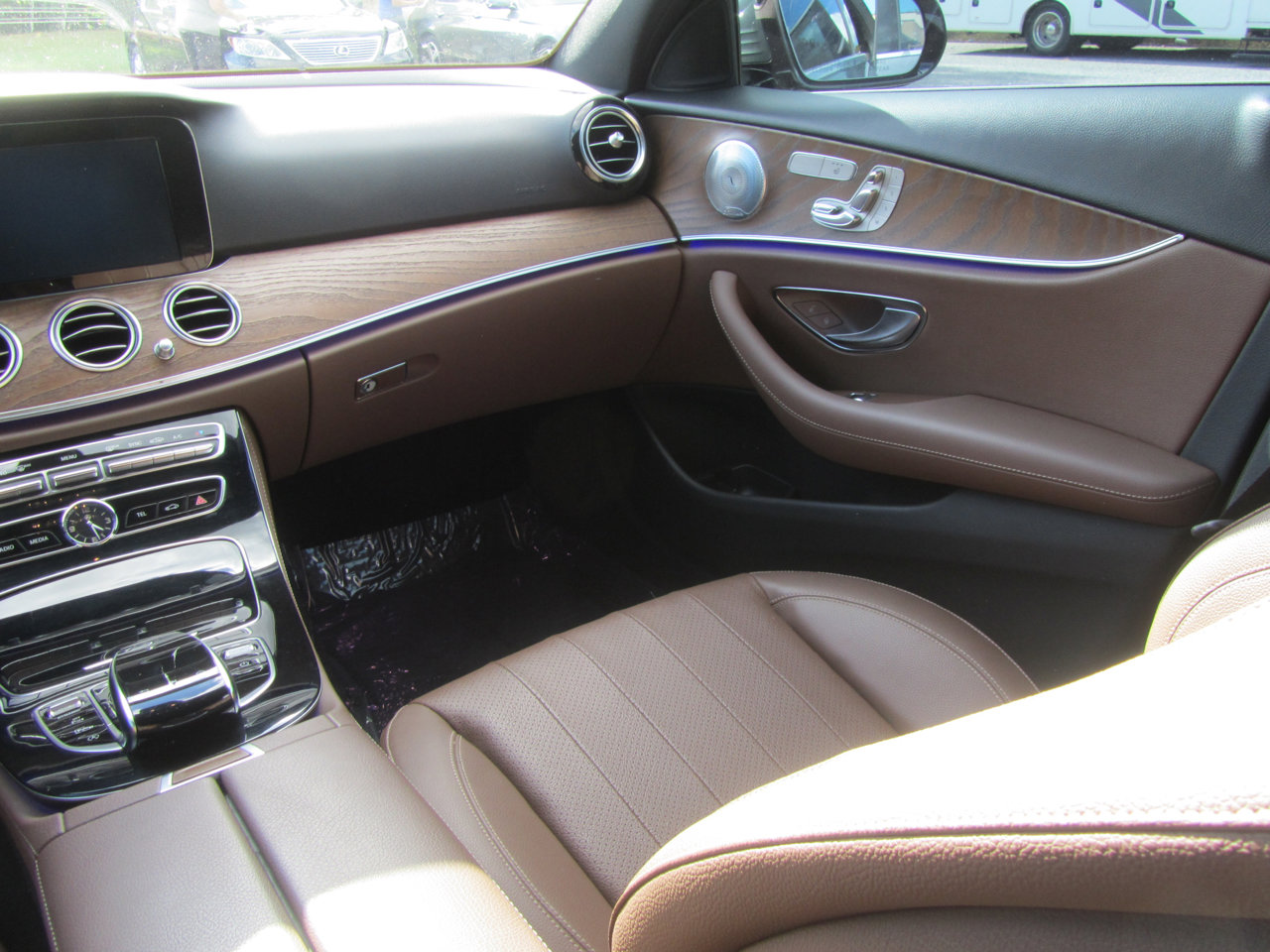 Used 2017 Mercedes-Benz E 300 image 14