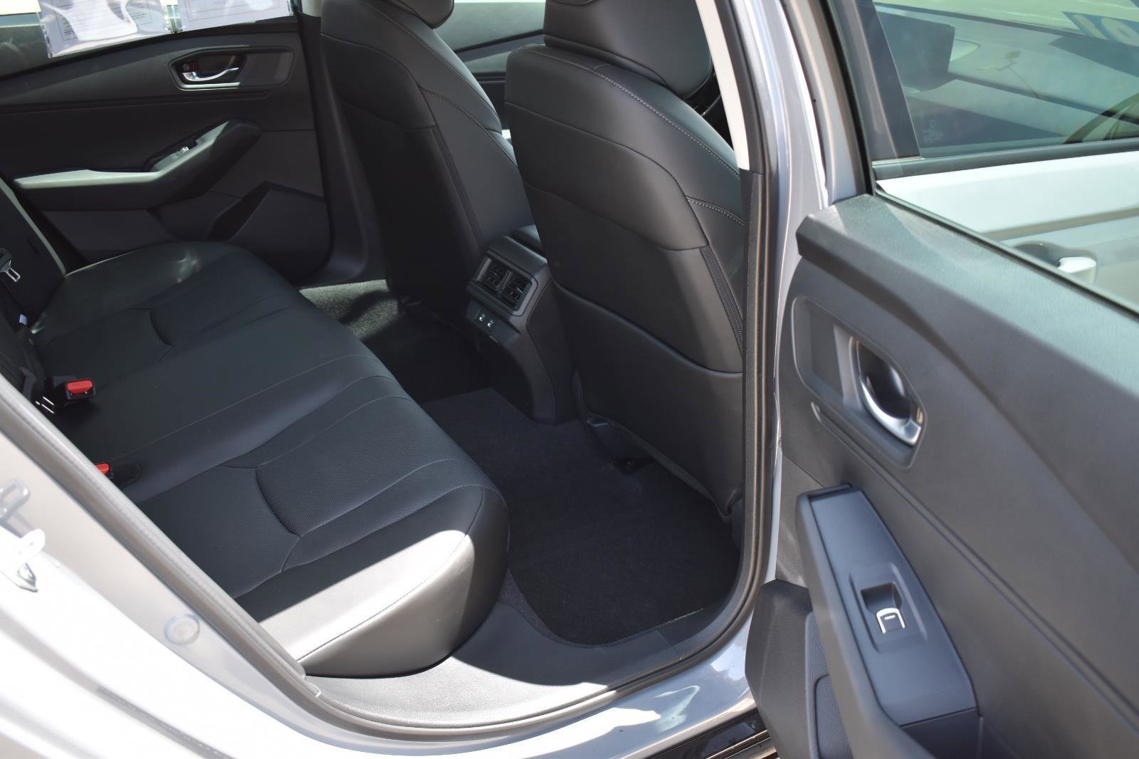 Used 2025 Honda Accord EX-L image 17