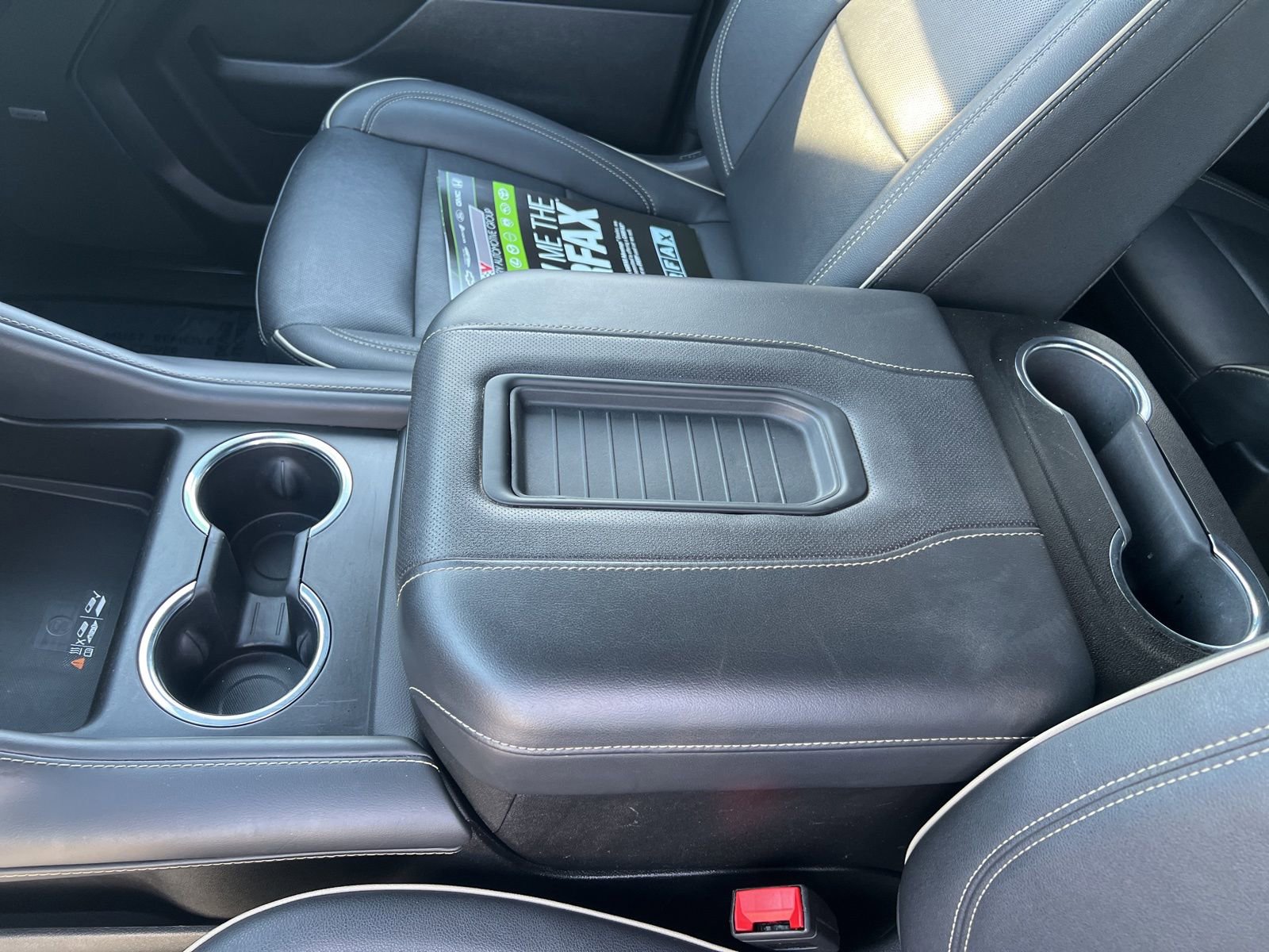 Used 2023 Chevrolet Suburban Premier image 25