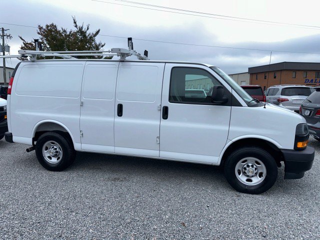 Used 2025 Chevrolet Express 2500 w/ Driver Convenience Package RWD image 6