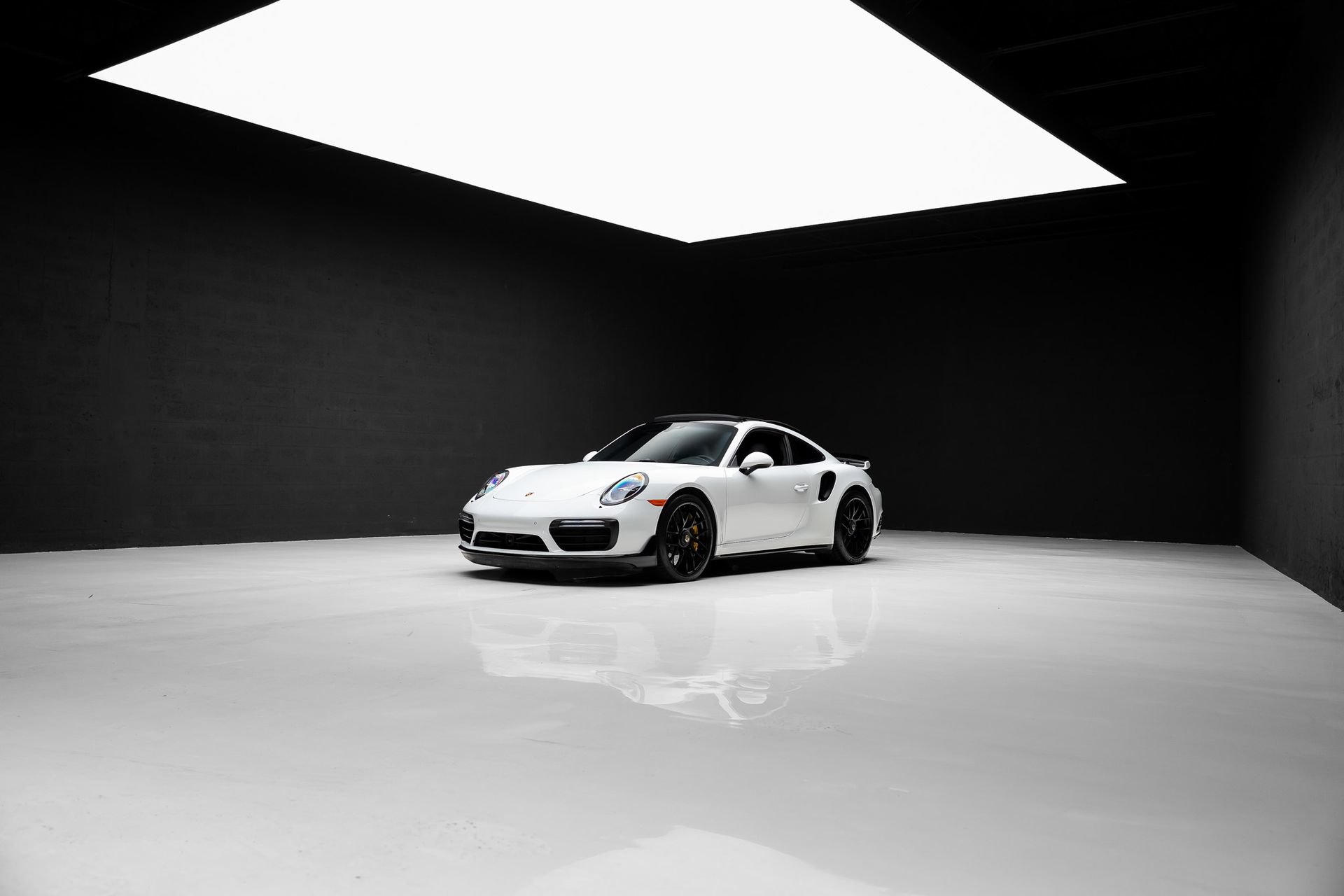 Used 2017 Porsche 911 Turbo S AWD/4WD image 84