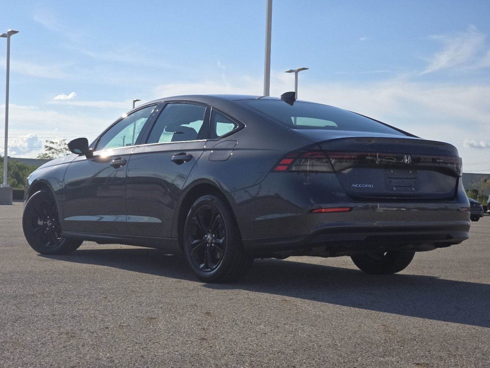 Used 2025 Honda Accord SE image 11