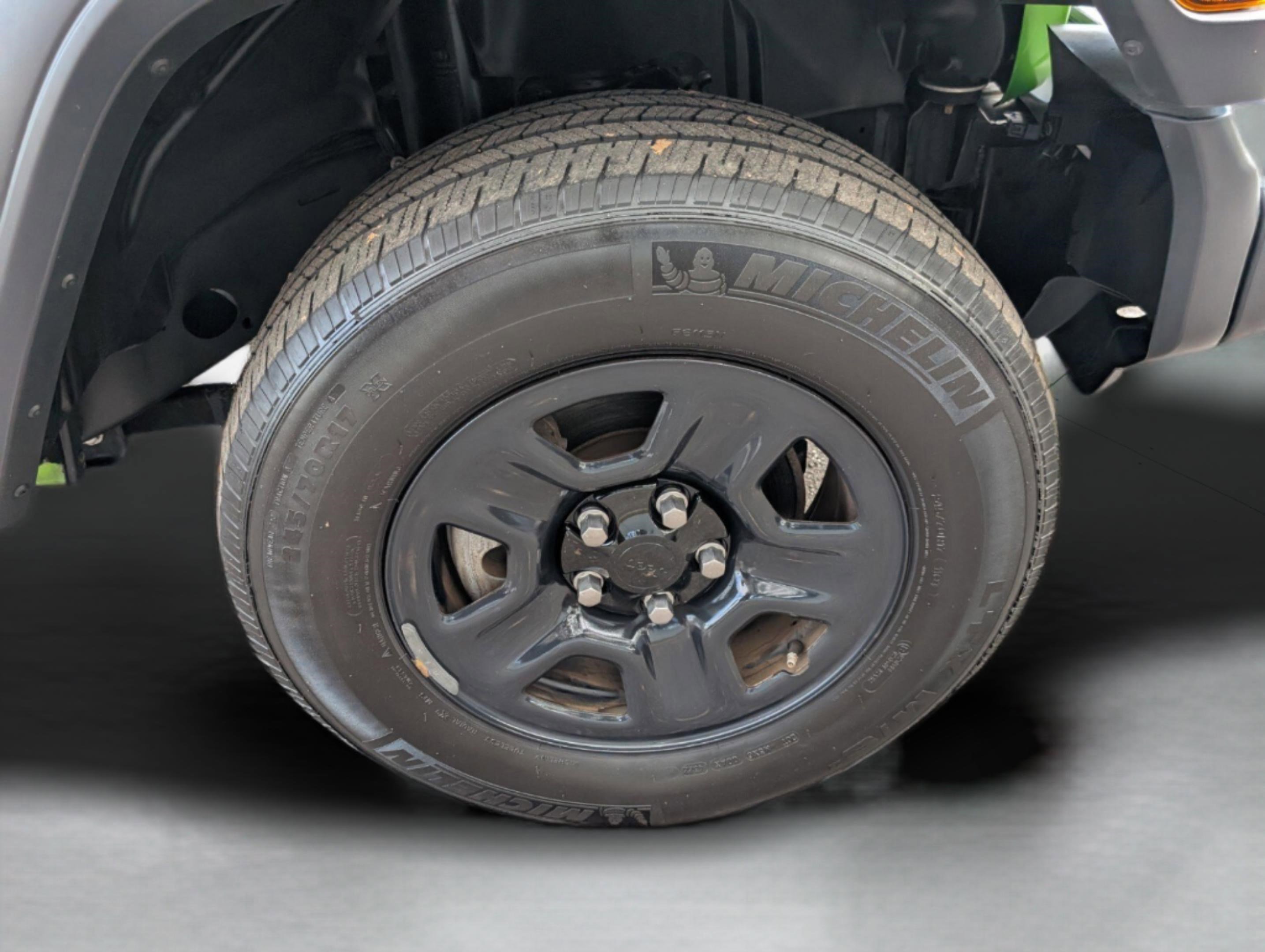 Used 2019 Jeep Wrangler Unlimited Sport image 48