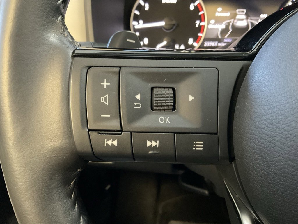 Used 2023 Nissan Rogue SL w/ SL Premium Package image 13