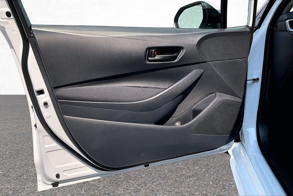 New 2026 Toyota Corolla LE FWD image 18