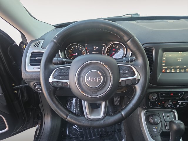 Used 2018 Jeep Compass Latitude w/ Popular Equipment Group AWD/4WD image 12