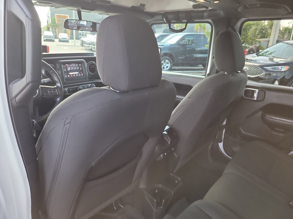 Used 2022 Jeep Gladiator Sport AWD/4WD image 11