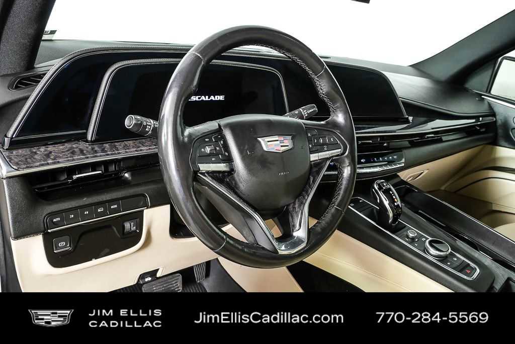 Used 2022 Cadillac Escalade ESV Premium Luxury image 4