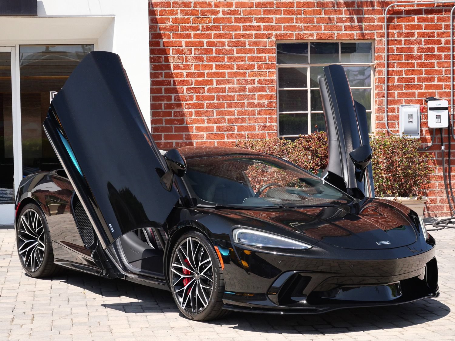 Used 2025 McLaren GTS RWD image 14