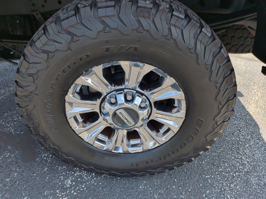 Used 2018 Ford F250 XLT w/ XLT Premium Package AWD/4WD image 33