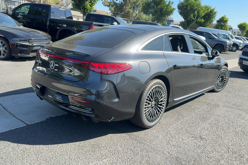 Used 2023 Mercedes-Benz EQS 580 4MATIC Sedan image 6