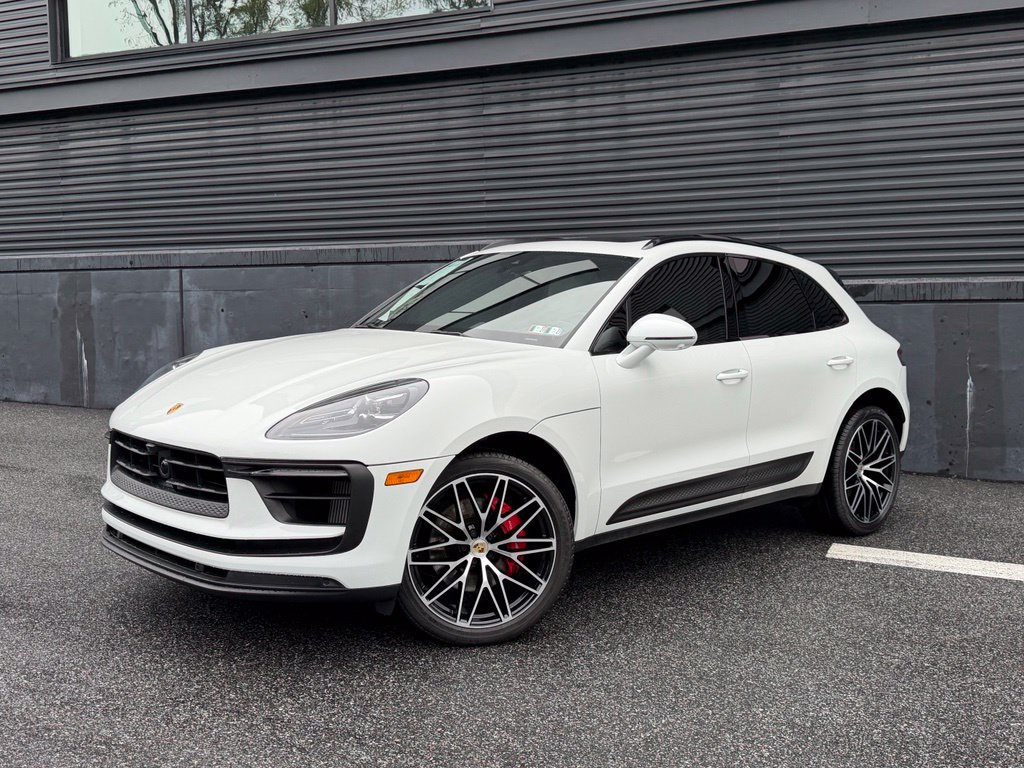 Certified 2023 Porsche Macan S AWD/4WD image 1
