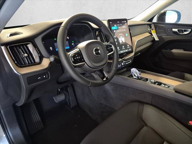 New 2027 Volvo XC60 T8 Plus AWD/4WD image 3