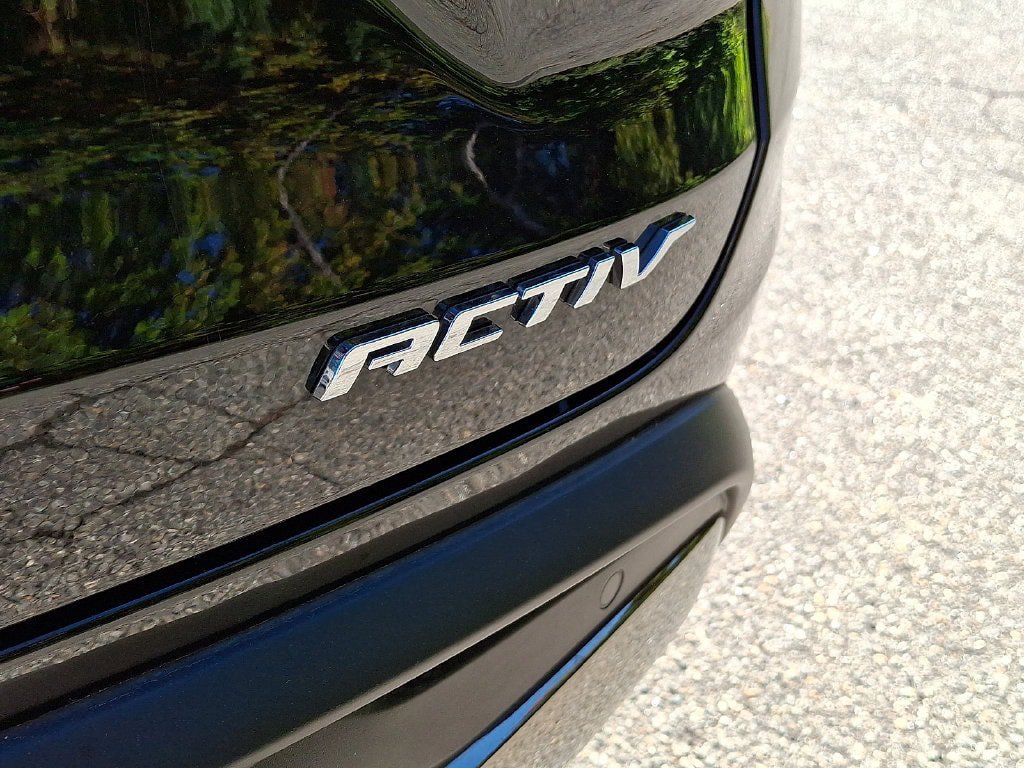 Used 2026 Chevrolet Trax ACTIV w/ Driver Confidence Package FWD image 36