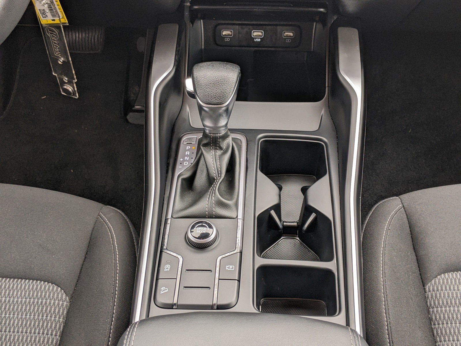 Used 2023 Kia Sorento LX image 15