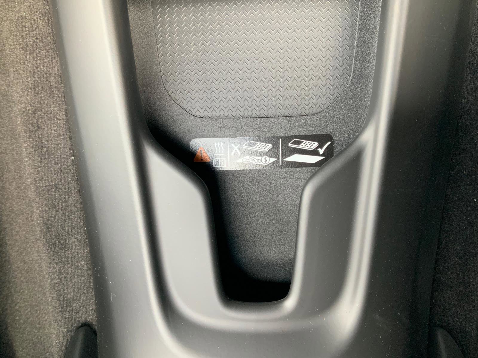 New 2025 Chevrolet Corvette E-Ray image 25