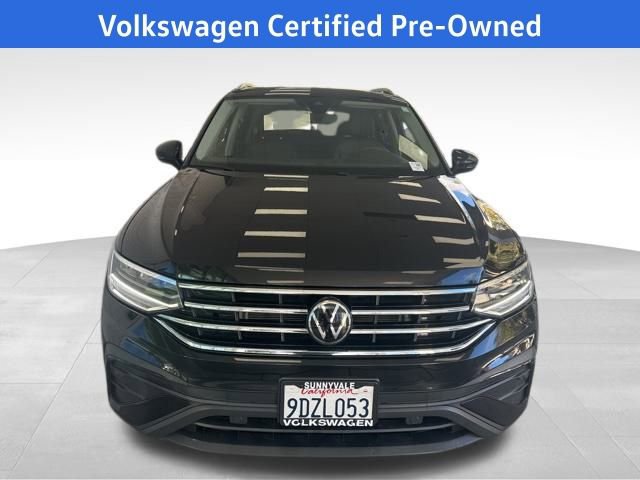 Certified 2023 Volkswagen Tiguan SE w/ Panoramic Sunroof Package image 2