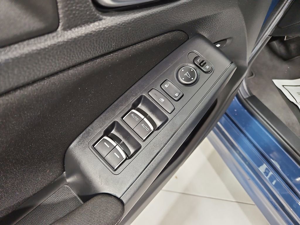 Used 2025 Honda Civic Sport image 11