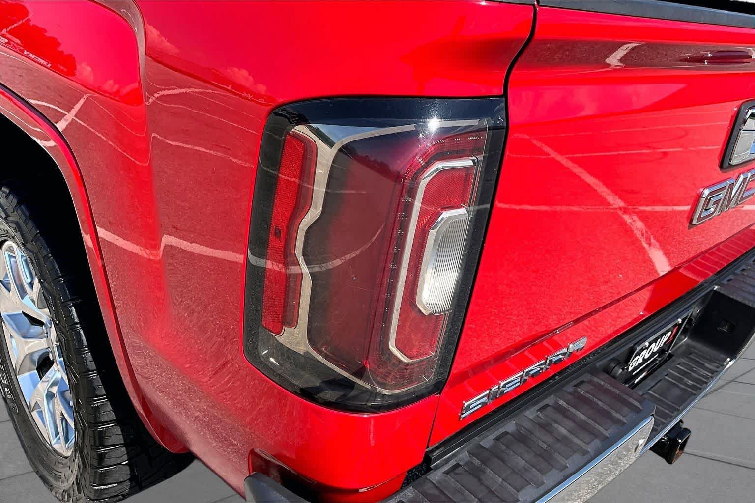 Used 2016 GMC Sierra 1500 SLT w/ SLT Premium Package AWD/4WD image 29