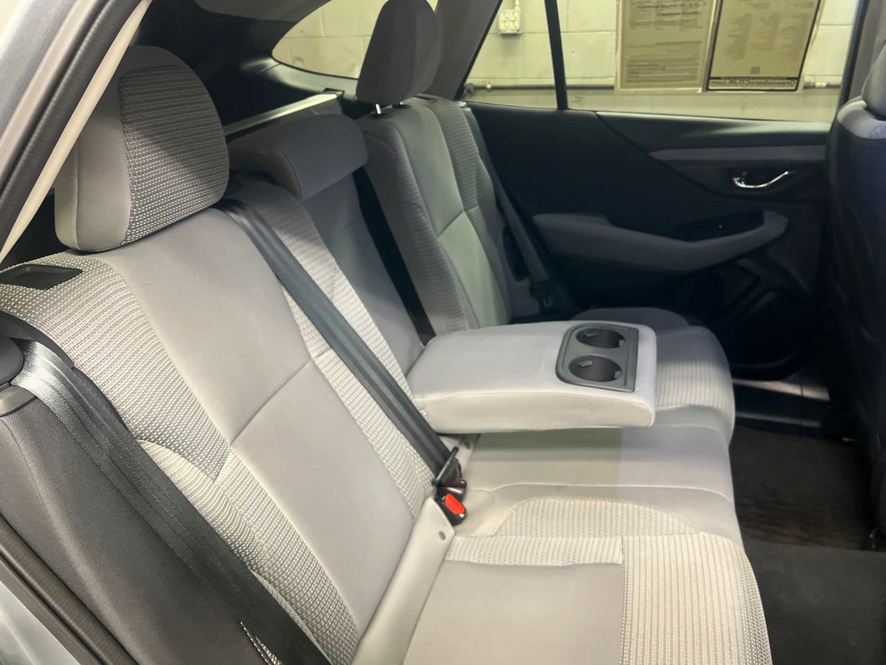 Used 2025 Subaru Outback Premium AWD/4WD image 25