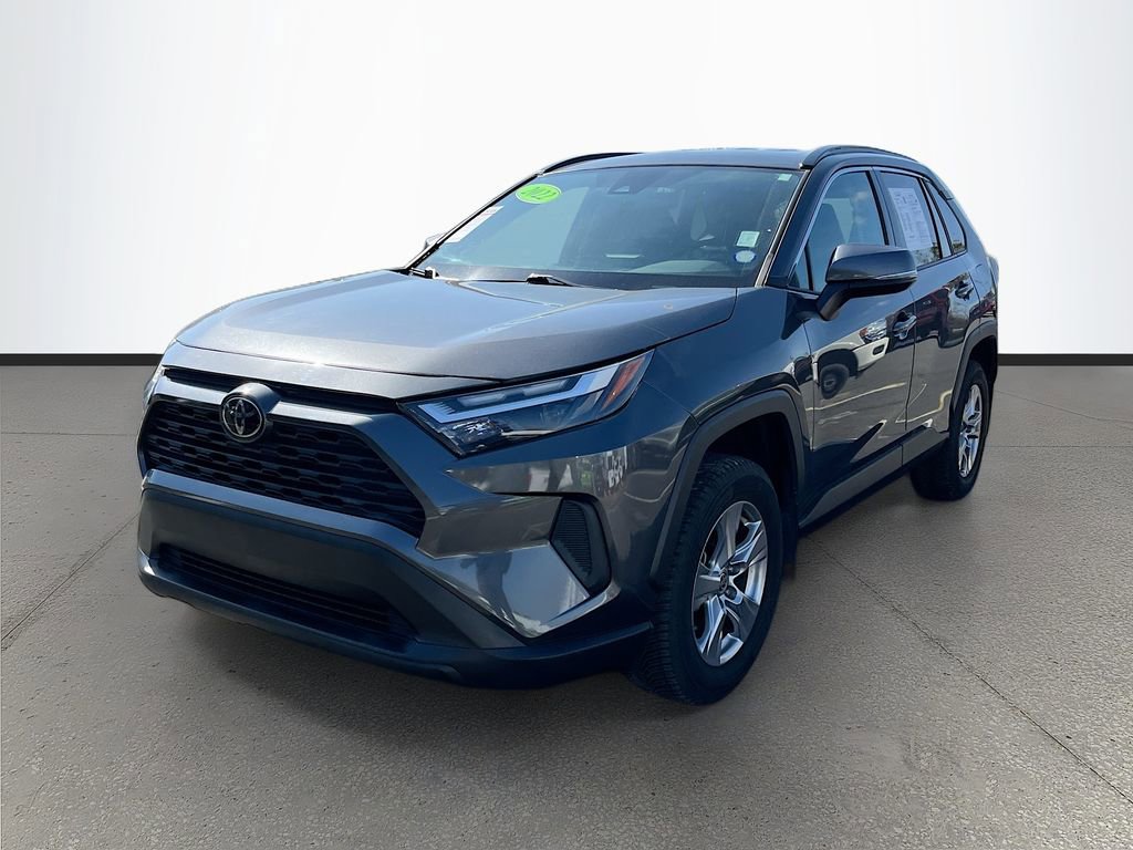 Used 2022 Toyota RAV4 XLE image 3
