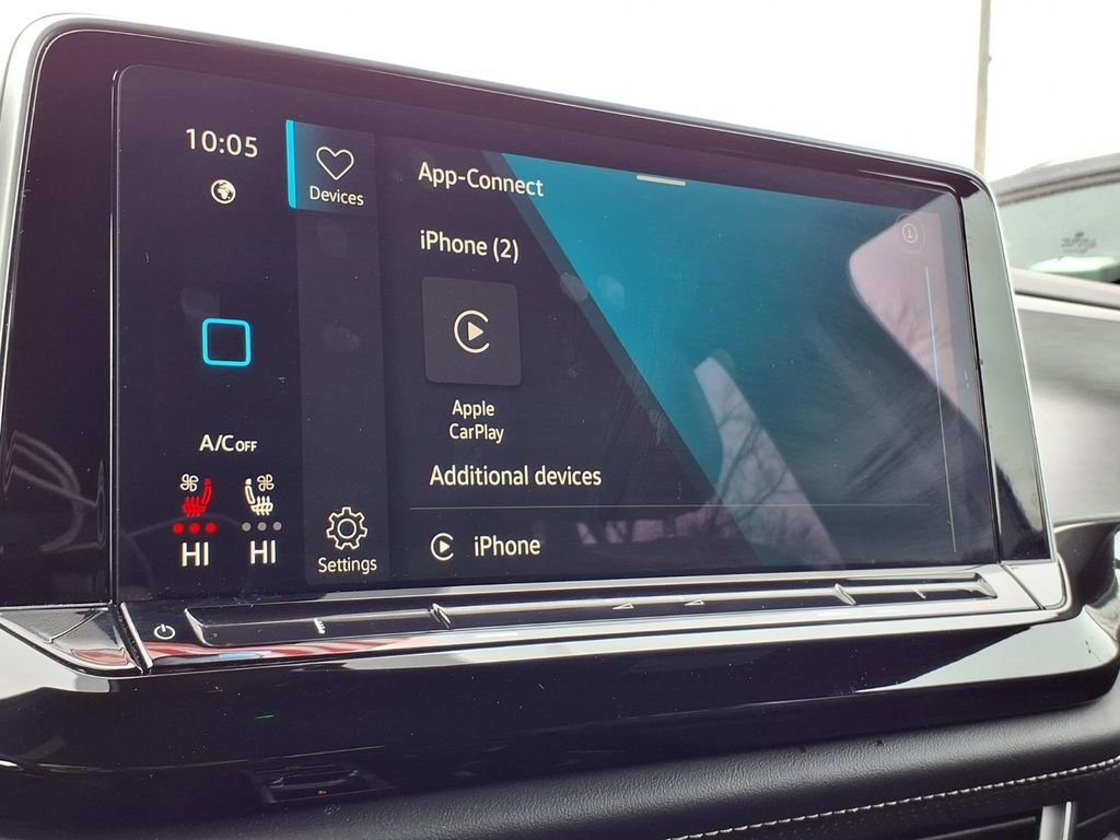 Used 2025 Volkswagen Atlas Cross Sport SE image 11