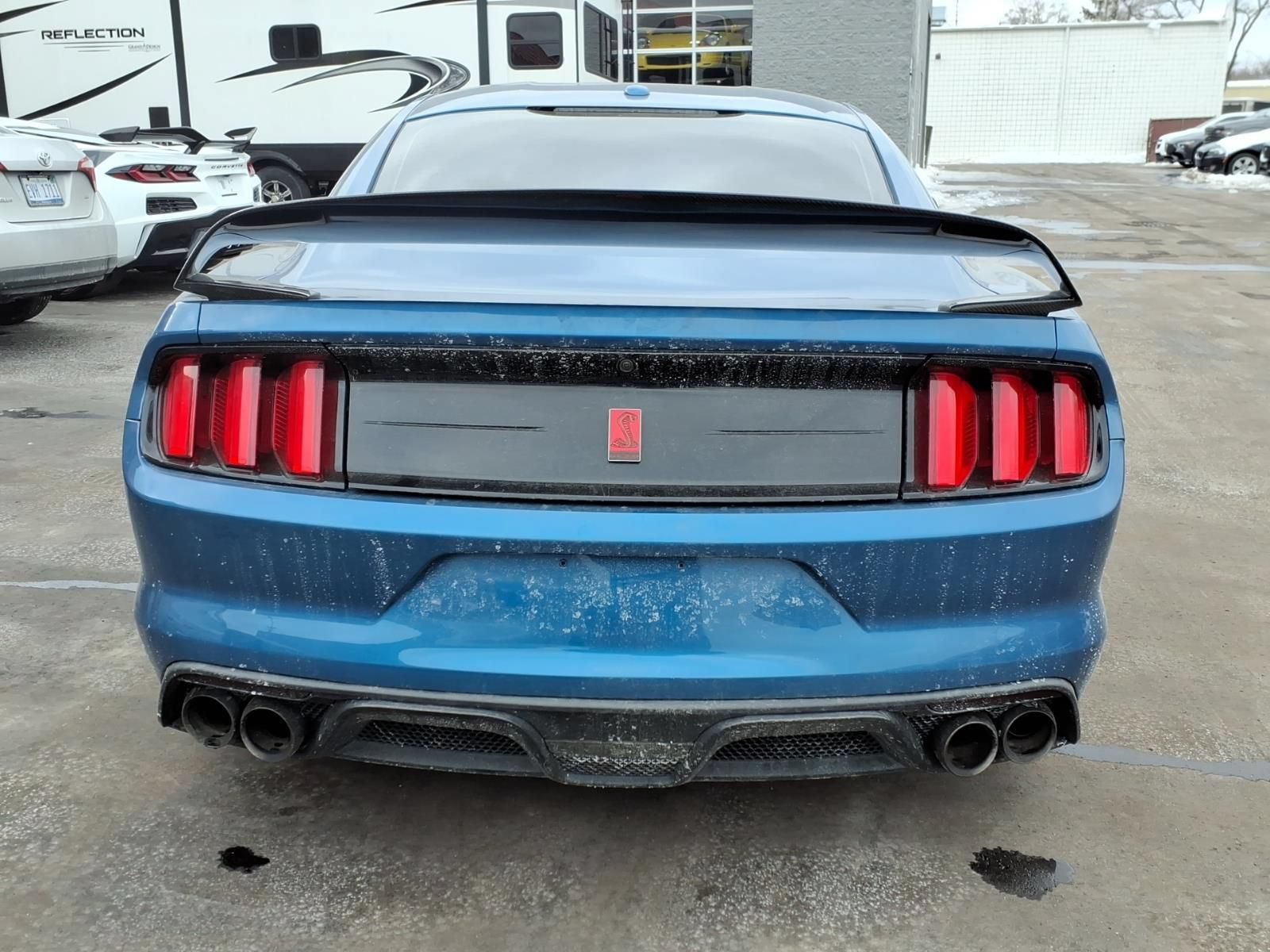 Used 2020 Ford Mustang Shelby GT350R w/ GT350R Equipment Group 920A RWD image 4