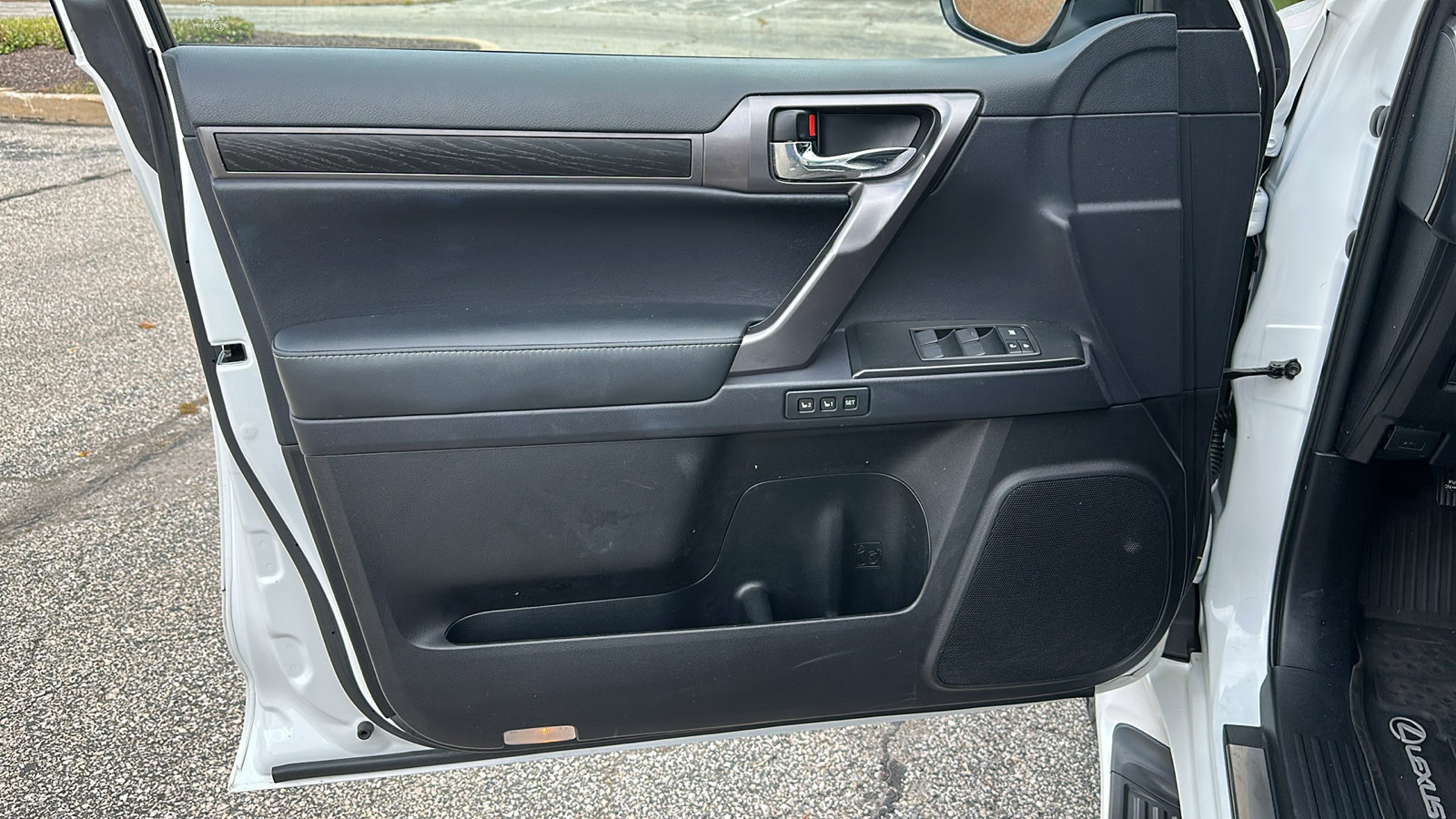 Used 2022 Lexus GX 460 image 14