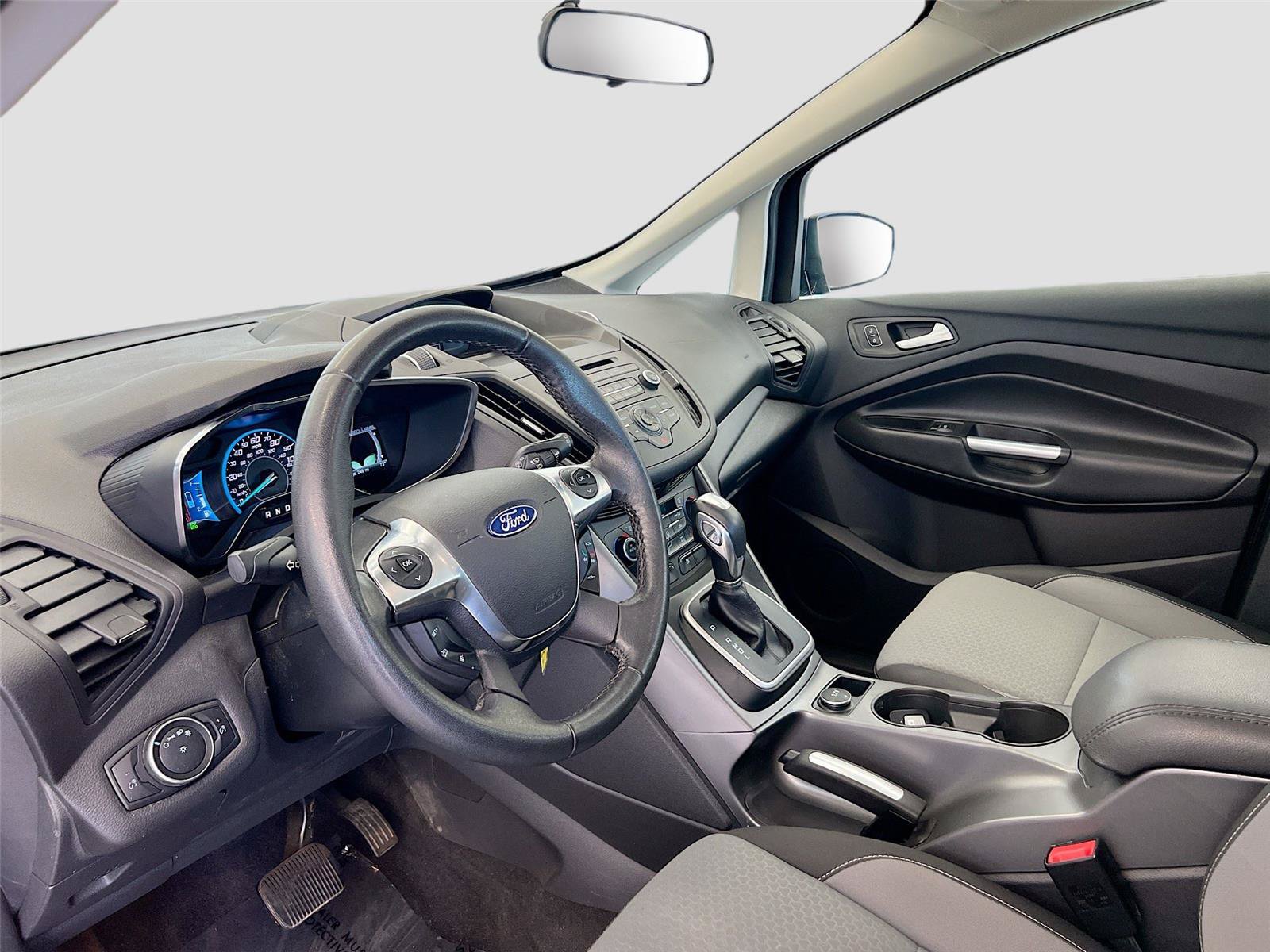Used 2018 Ford C-MAX SE w/ Cold Weather Package FWD image 11