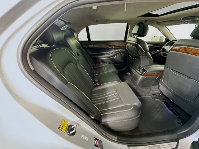 Used 2017 Genesis G90 3.3T Premium image 28