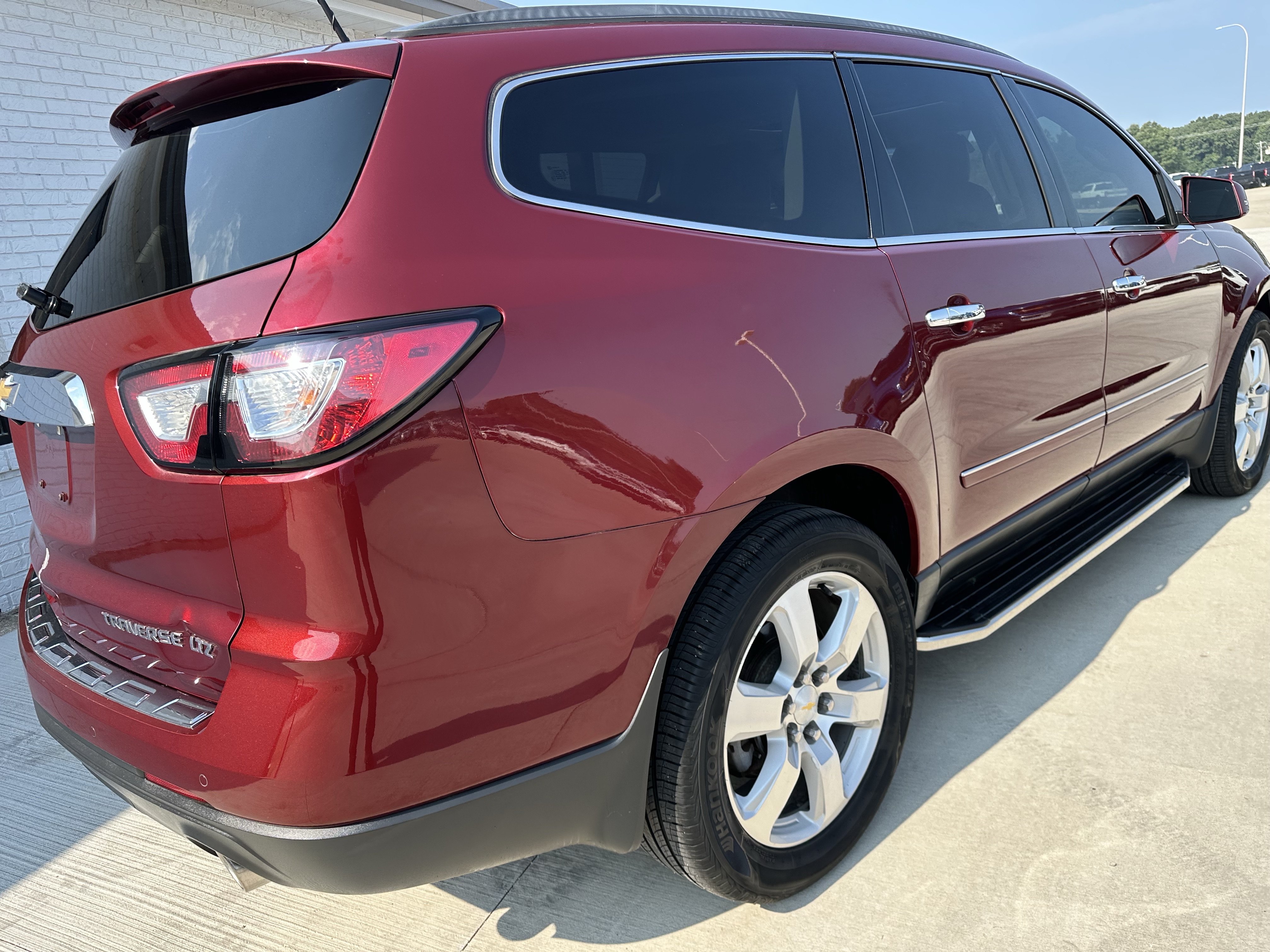 Used 2016 Chevrolet Traverse LTZ AWD/4WD image 4