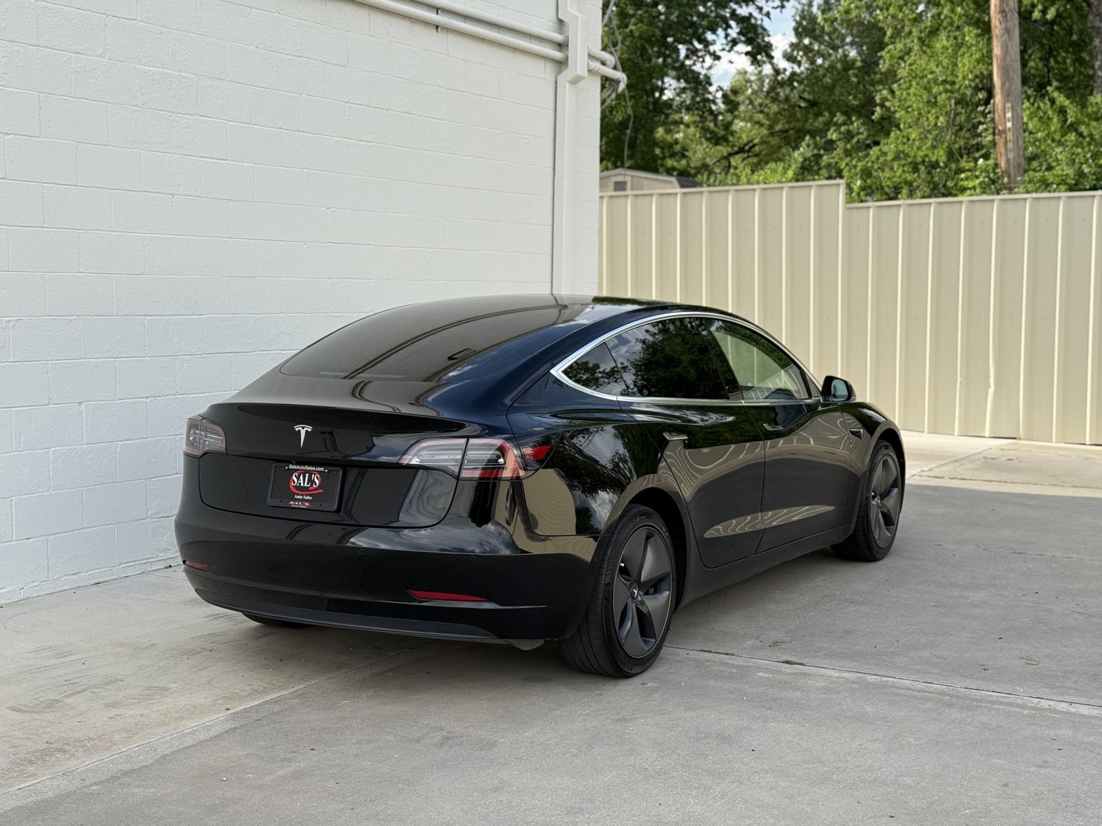 Used 2019 Tesla Model 3 Mid Range image 5