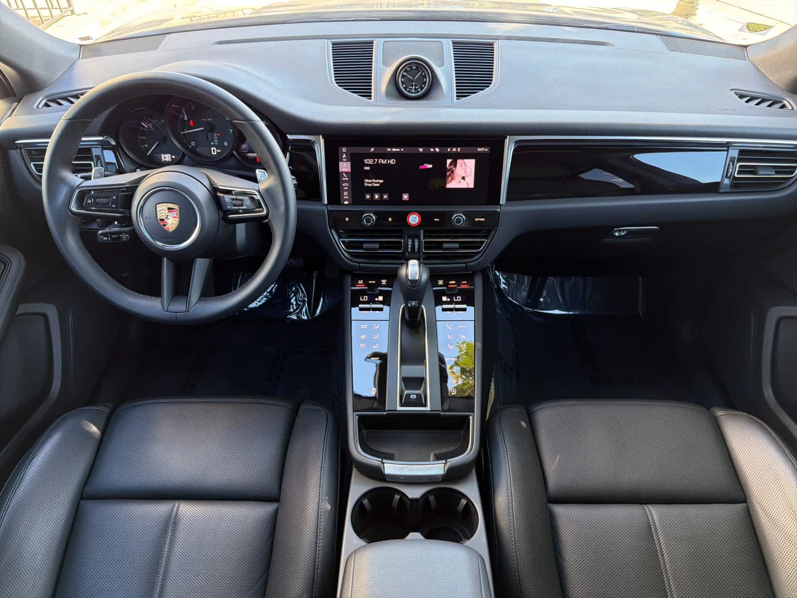 New 2026 Porsche Macan AWD/4WD image 6