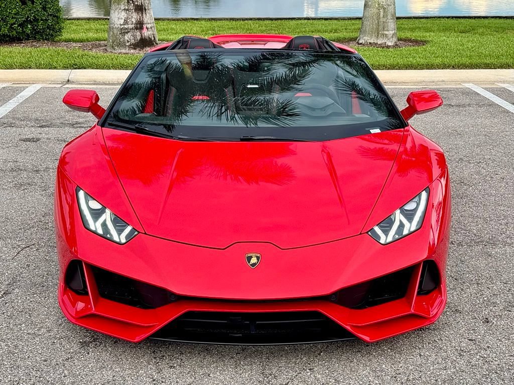 Used 2020 Lamborghini Huracan EVO AWD/4WD image 3