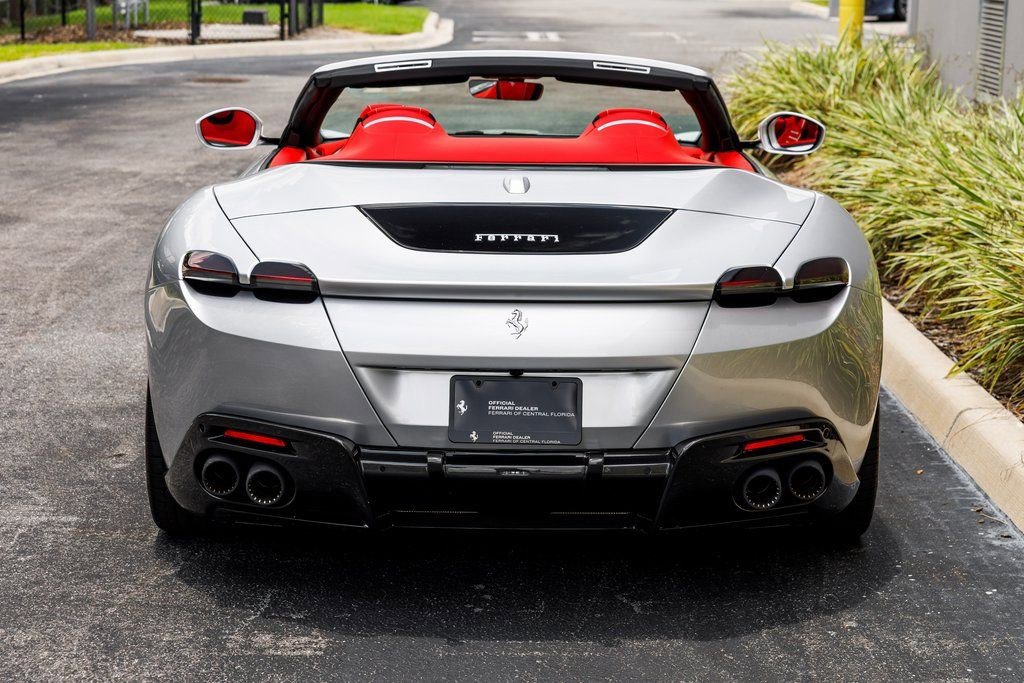 Used 2024 Ferrari Roma Spider image 4