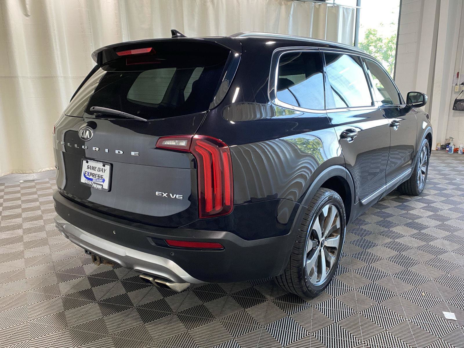 Used 2021 Kia Telluride EX w/ EX Premium Package AWD/4WD image 7
